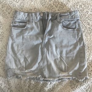 Wild Fable Light Wash Denim Skirt, Like new, worn once. Size 8 🌞